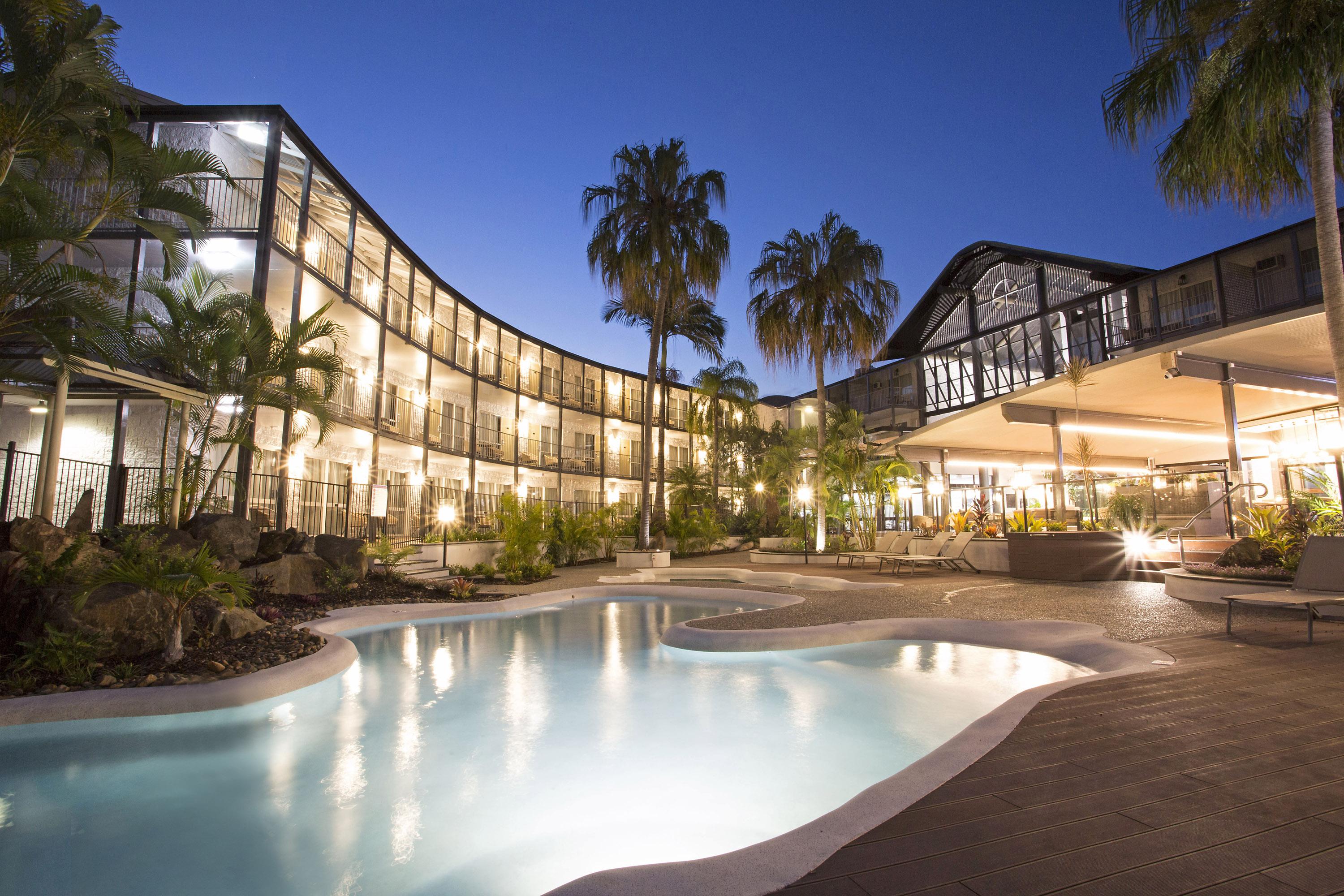Hotel Mantra Club Croc Airlie Beach Esterno foto