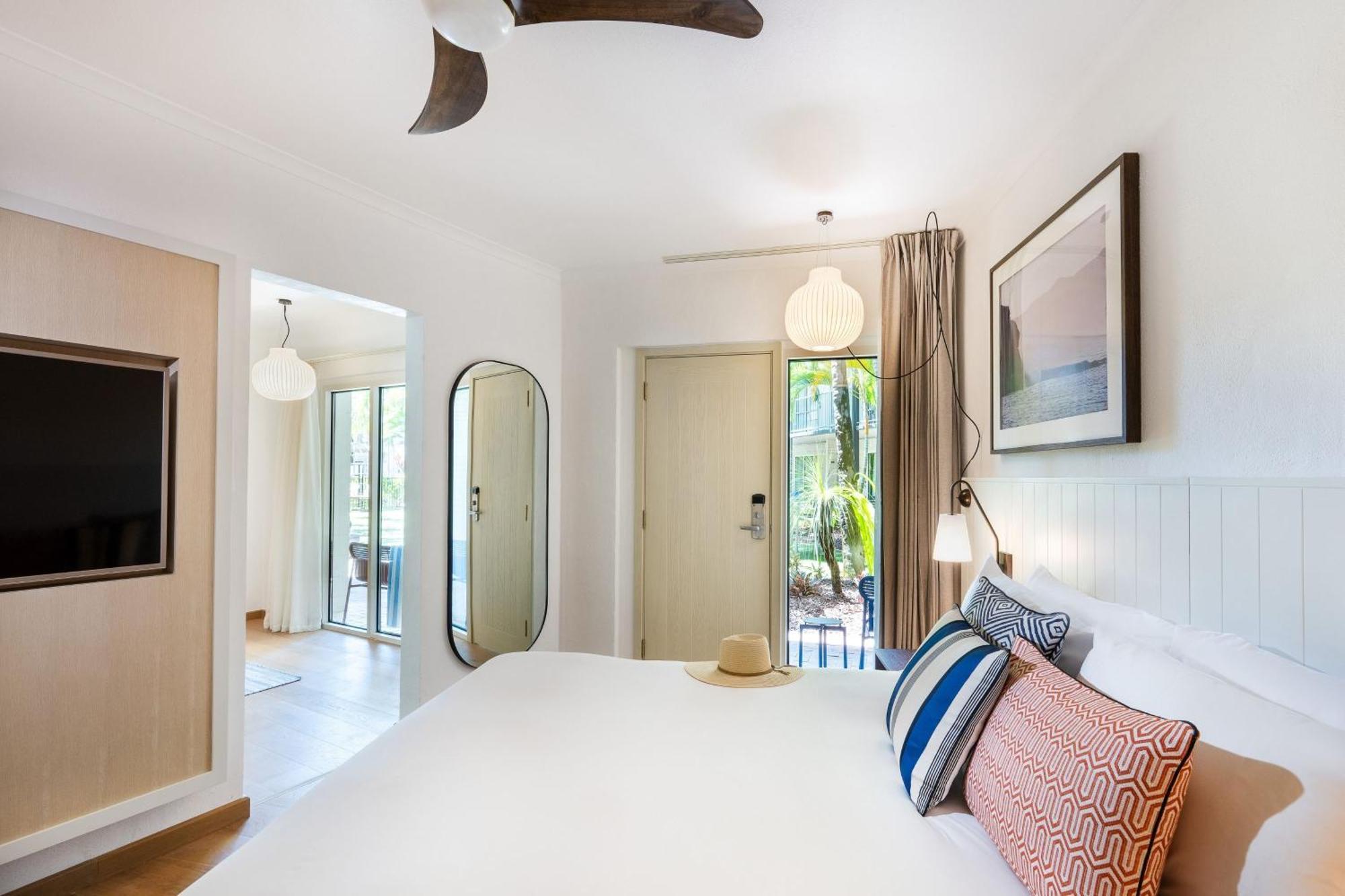 Hotel Mantra Club Croc Airlie Beach Esterno foto
